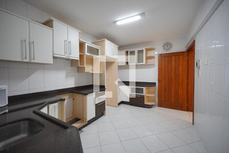 Cozinha de apartamento para alugar com 3 quartos, 110m² em Canto, Florianópolis