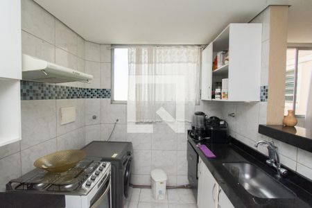 Cozinha e Área de Serviço de apartamento à venda com 2 quartos, 82m² em Jardim Riacho das Pedras, Contagem