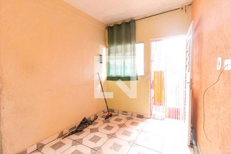 Casa para alugar com 2 quartos, 100m² em Jardim das Camelias, São Paulo