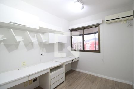 Quarto 1 de apartamento à venda com 3 quartos, 121m² em Barra Olímpica, Rio de Janeiro