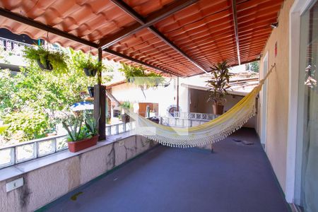 Varanda de casa para alugar com 6 quartos, 400m² em Barro Vermelho, São Gonçalo