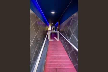 Corredor de casa para alugar com 6 quartos, 400m² em Barro Vermelho, São Gonçalo