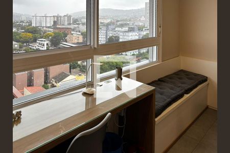 Sala/Quarto de kitnet/studio para alugar com 1 quarto, 30m² em Partenon, Porto Alegre