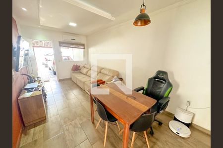 Sala de Jantar de casa para alugar com 2 quartos, 145m² em São João do Rio Vermelho, Florianópolis