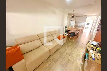 Sala de TV de casa para alugar com 2 quartos, 145m² em São João do Rio Vermelho, Florianópolis