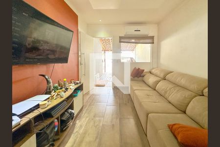 Sala de TV de casa para alugar com 2 quartos, 145m² em São João do Rio Vermelho, Florianópolis