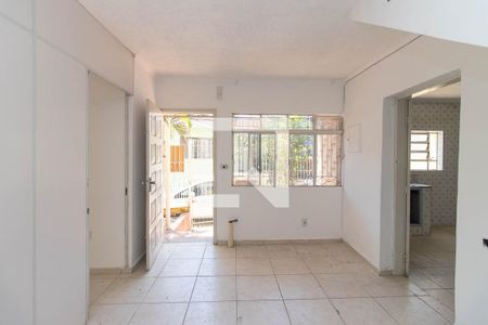 Sala de casa para alugar com 2 quartos, 145m² em Vila Mazzei, São Paulo