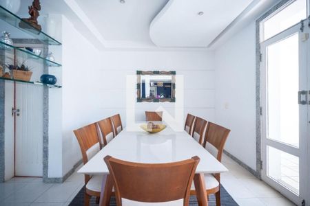 Casa à venda com 4 quartos, 450m² em Barra da Tijuca, Rio de Janeiro