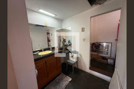 Casa à venda com 3 quartos, 258m² em Piratininga, Niterói