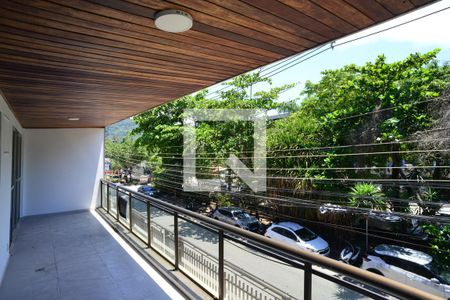 Varanda Sala de apartamento à venda com 3 quartos, 132m² em Barra da Tijuca, Rio de Janeiro