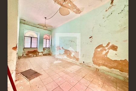 Casa à venda com 5 quartos, 220m² em São Domingos, Niterói