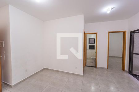 Sala/Cozinha e Área de Serviço de apartamento para alugar com 2 quartos, 44m² em Vila Talarico, São Paulo