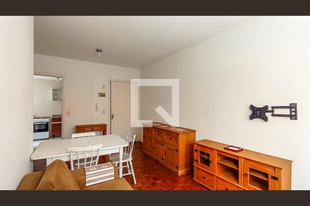 Sala de apartamento para alugar com 3 quartos, 65m² em Santo Antônio, Porto Alegre