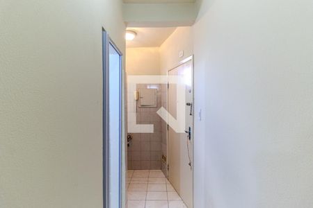 Corredor de Entrada de kitnet/studio à venda com 1 quarto, 47m² em República, São Paulo