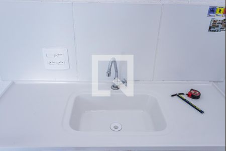 Sala, cozinha e área de serviço de apartamento para alugar com 2 quartos, 33m² em Vila Pereira Cerca, São Paulo