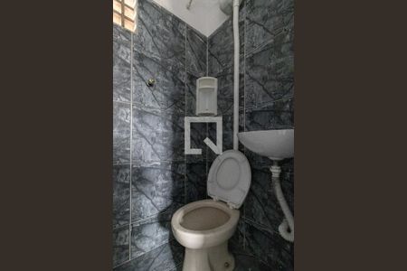 Banheiro Suíte de casa para alugar com 1 quarto, 25m² em Vila Jacuí, São Paulo