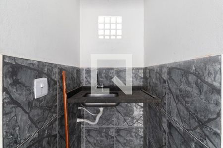 Sala e Cozinha de casa para alugar com 1 quarto, 25m² em Vila Jacuí, São Paulo