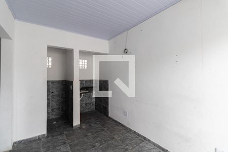 Sala e Cozinha de casa para alugar com 1 quarto, 25m² em Vila Jacuí, São Paulo