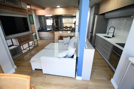 Sala de casa de condomínio para alugar com 1 quarto, 40m² em Cambuí, Campinas