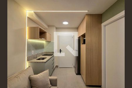 Sala/Cozinha de apartamento à venda com 1 quarto, 25m² em Vila Nova Conceição, São Paulo