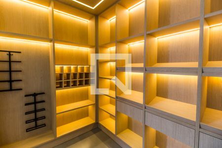 Adega de casa de condomínio à venda com 6 quartos, 542m² em Alphaville Residencial Dois, Barueri