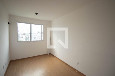 Quarto 2 de apartamento para alugar com 2 quartos, 48m² em Colubandê, São Gonçalo