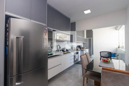 Cozinha e Área de Serviço de casa para alugar com 2 quartos, 120m² em Parada Inglesa, São Paulo