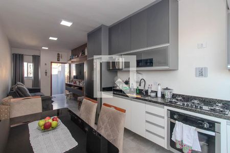 Cozinha e Área de Serviço de casa para alugar com 2 quartos, 120m² em Parada Inglesa, São Paulo