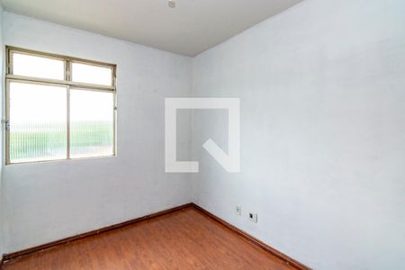 Quarto 2 de apartamento para alugar com 2 quartos, 51m² em João Pinheiro, Belo Horizonte