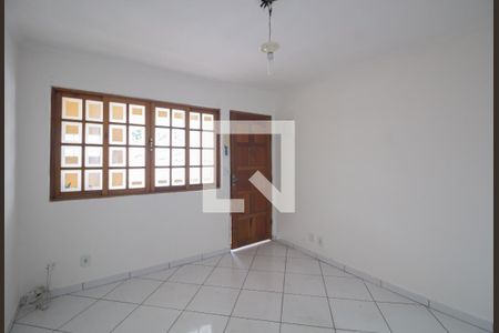 Sala de casa para alugar com 2 quartos, 100m² em Itaquera, São Paulo