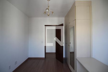 Quarto 1 de apartamento para alugar com 3 quartos, 80m² em Taquara, Rio de Janeiro