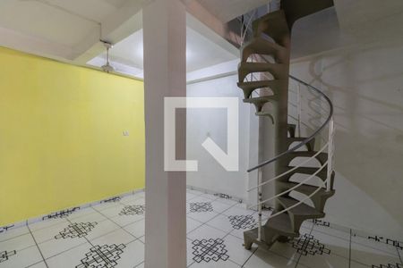 Sala de casa para alugar com 3 quartos, 150m² em Conjunto Habitacional Aguia de Haia, São Paulo