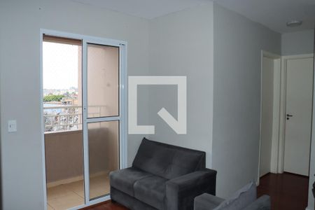 Apartamento para alugar com 2 quartos, 42m² em Jardim Valo Verde, Embu das Artes
