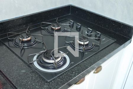 Apartamento para alugar com 2 quartos, 42m² em Jardim Valo Verde, Embu das Artes