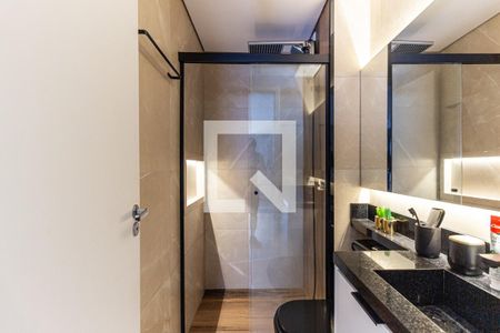 Banheiro de kitnet/studio para alugar com 1 quarto, 35m² em Vila Buarque, São Paulo