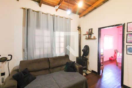 Sala de casa para alugar com 2 quartos, 244m² em Rio Branco, Canoas