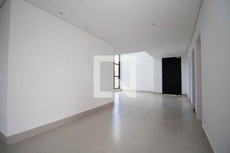 Sala 1 de casa de condomínio para alugar com 4 quartos, 400m² em Setor Habitacional Tororó (jardim Botânico), Brasília