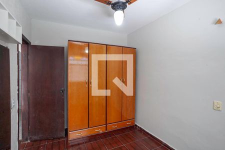 Quarto 1 de casa para alugar com 3 quartos, 300m² em Novo Glória, Belo Horizonte