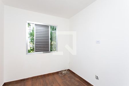 Quarto 1  de apartamento para alugar com 2 quartos, 49m² em Conjunto Residencial José Bonifácio, São Paulo