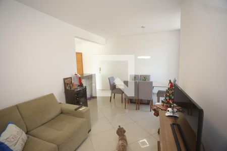 Sala de apartamento para alugar com 3 quartos, 80m² em Padre Eustáquio, Belo Horizonte