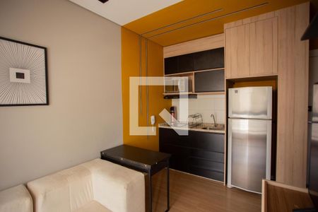 Sala/Cozinha de apartamento para alugar com 1 quarto, 30m² em Água Branca, São Paulo