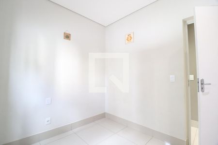 Quarto 1 de apartamento para alugar com 3 quartos, 70m² em Tubalina, Uberlândia