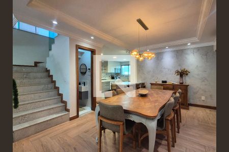 Sala de de casa de condomínio para alugar com 4 quartos, 170m² em Recreio dos Bandeirantes, Rio de Janeiro