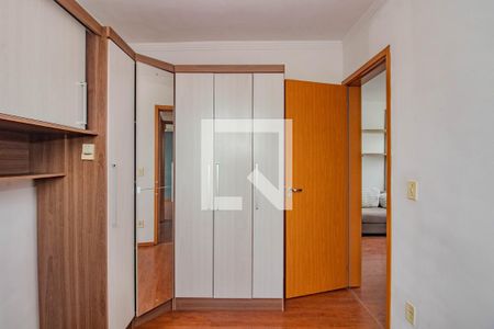 Quarto 2 de apartamento para alugar com 2 quartos, 45m² em Parque Santa Fé, Porto Alegre