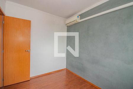 Quarto 1 de apartamento para alugar com 2 quartos, 45m² em Parque Santa Fé, Porto Alegre