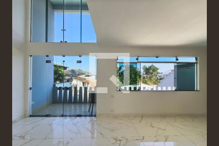 Casa de Condomínio para alugar com 3 quartos, 300m² em Freguesia (jacarepaguá), Rio de Janeiro
