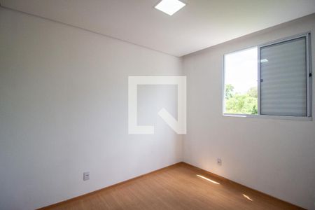 Quarto 2 de apartamento para alugar com 2 quartos, 43m² em Jardim Guaruja, Sorocaba