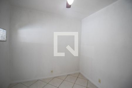 Quarto de casa para alugar com 2 quartos, 80m² em Olinda, Nilópolis