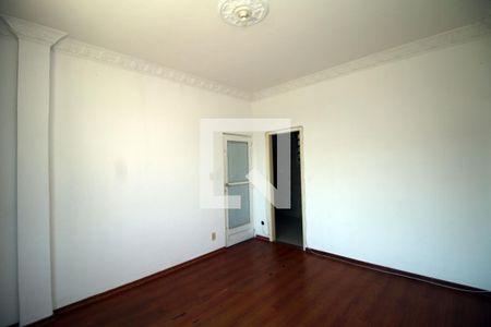 Sala de apartamento à venda com 2 quartos, 60m² em Olaria, Rio de Janeiro