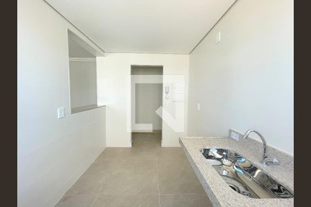 Cozinha de apartamento à venda com 1 quarto, 42m² em Sagrada Família, Belo Horizonte